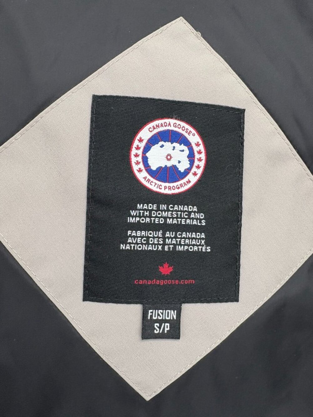 Canada Goose Women's Lorette Parka (Fusion Fit) S/P - Picture 7 of 16